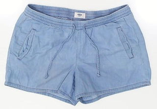 Women M Shorts